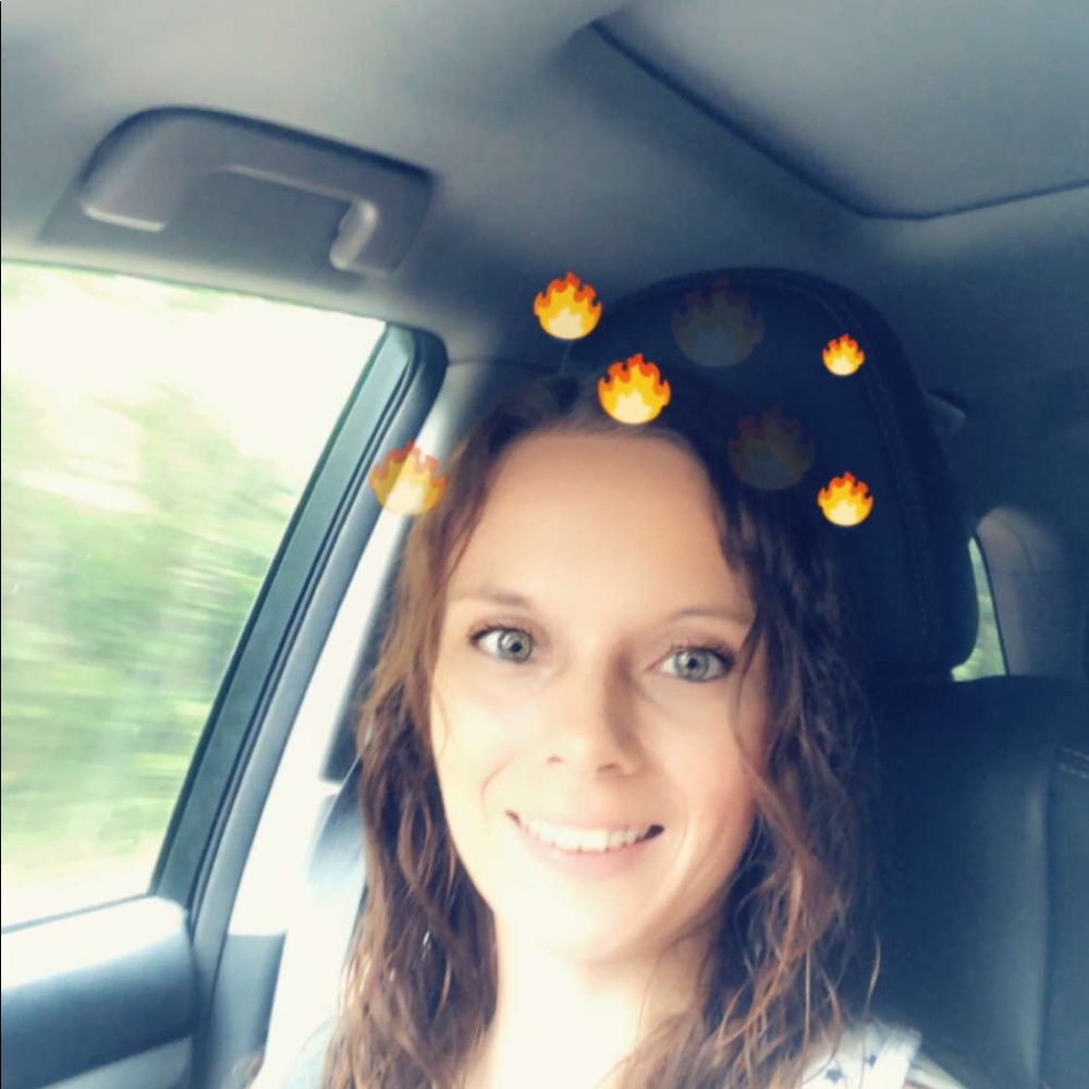 Meet your Posher, Brittney